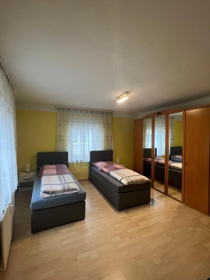 Apartamento Haus Kim Thinh Betzdorf Exterior foto