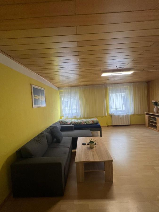 Apartamento Haus Kim Thinh Betzdorf Exterior foto